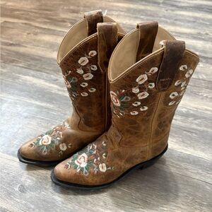 Shyanne Floral Cowgirl Boots 1.0